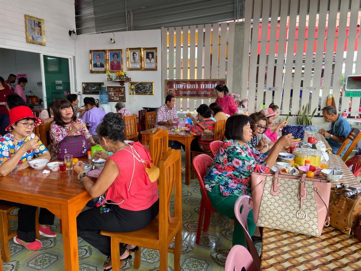 บุญจินดา รีสอร์ท Ban Bang Phayom Exterior foto
