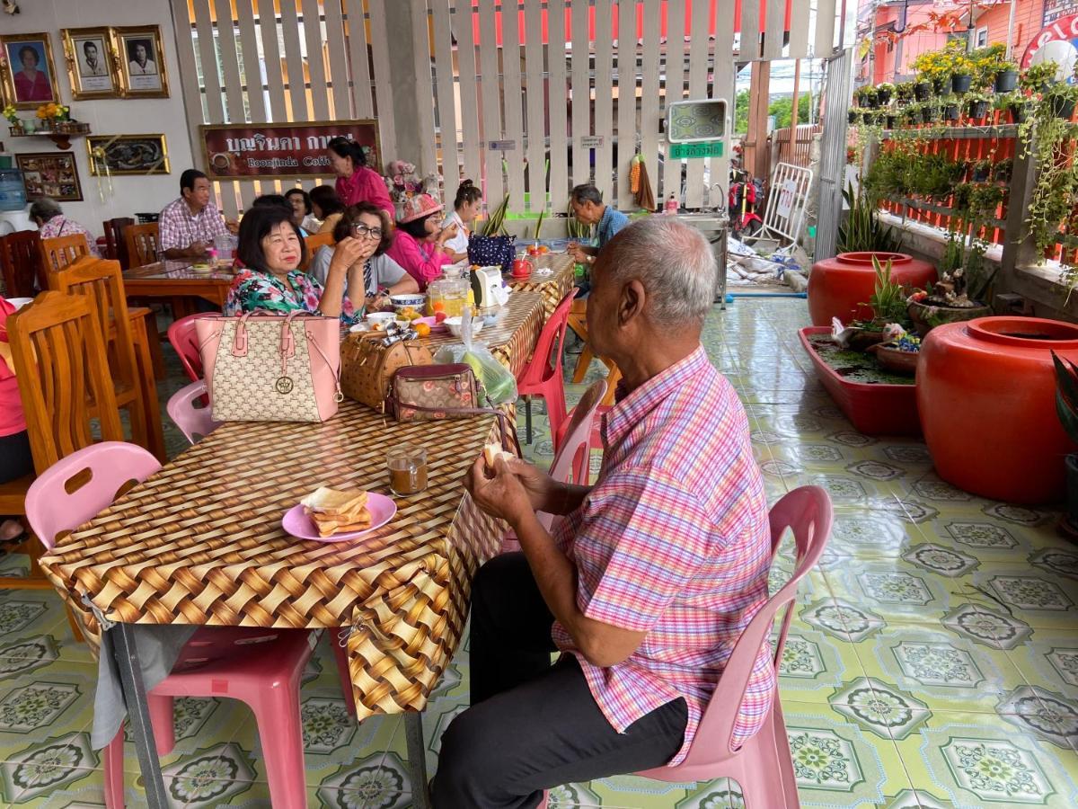 บุญจินดา รีสอร์ท Ban Bang Phayom Exterior foto