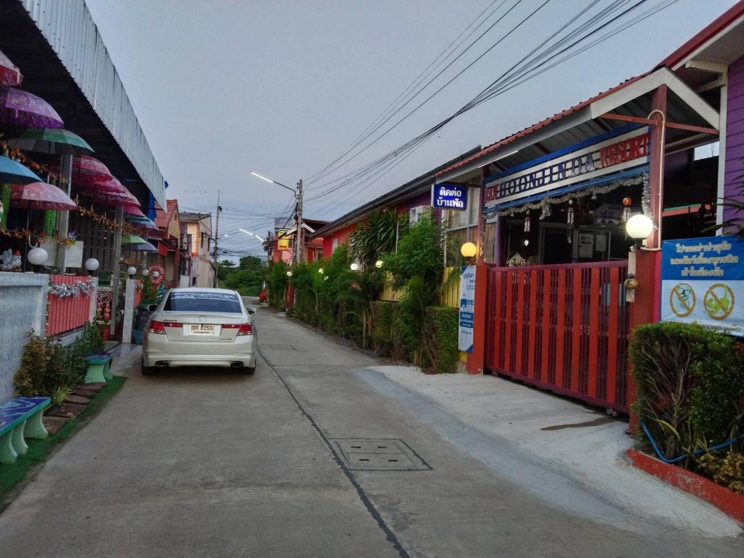 บุญจินดา รีสอร์ท Ban Bang Phayom Exterior foto