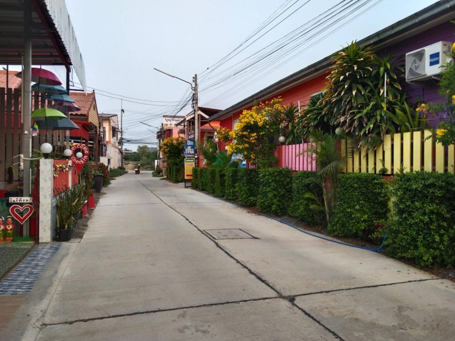 บุญจินดา รีสอร์ท Ban Bang Phayom Exterior foto