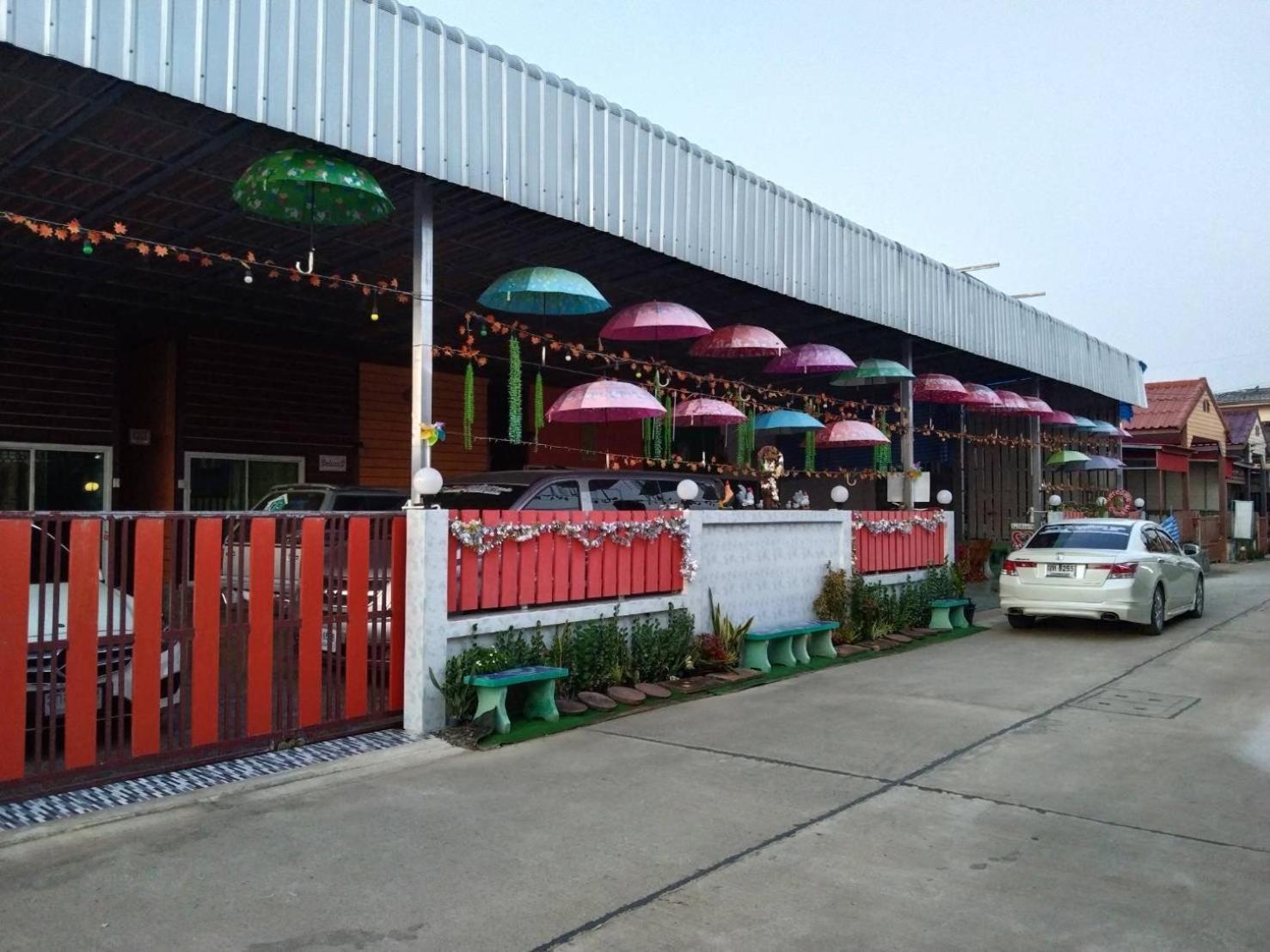บุญจินดา รีสอร์ท Ban Bang Phayom Exterior foto