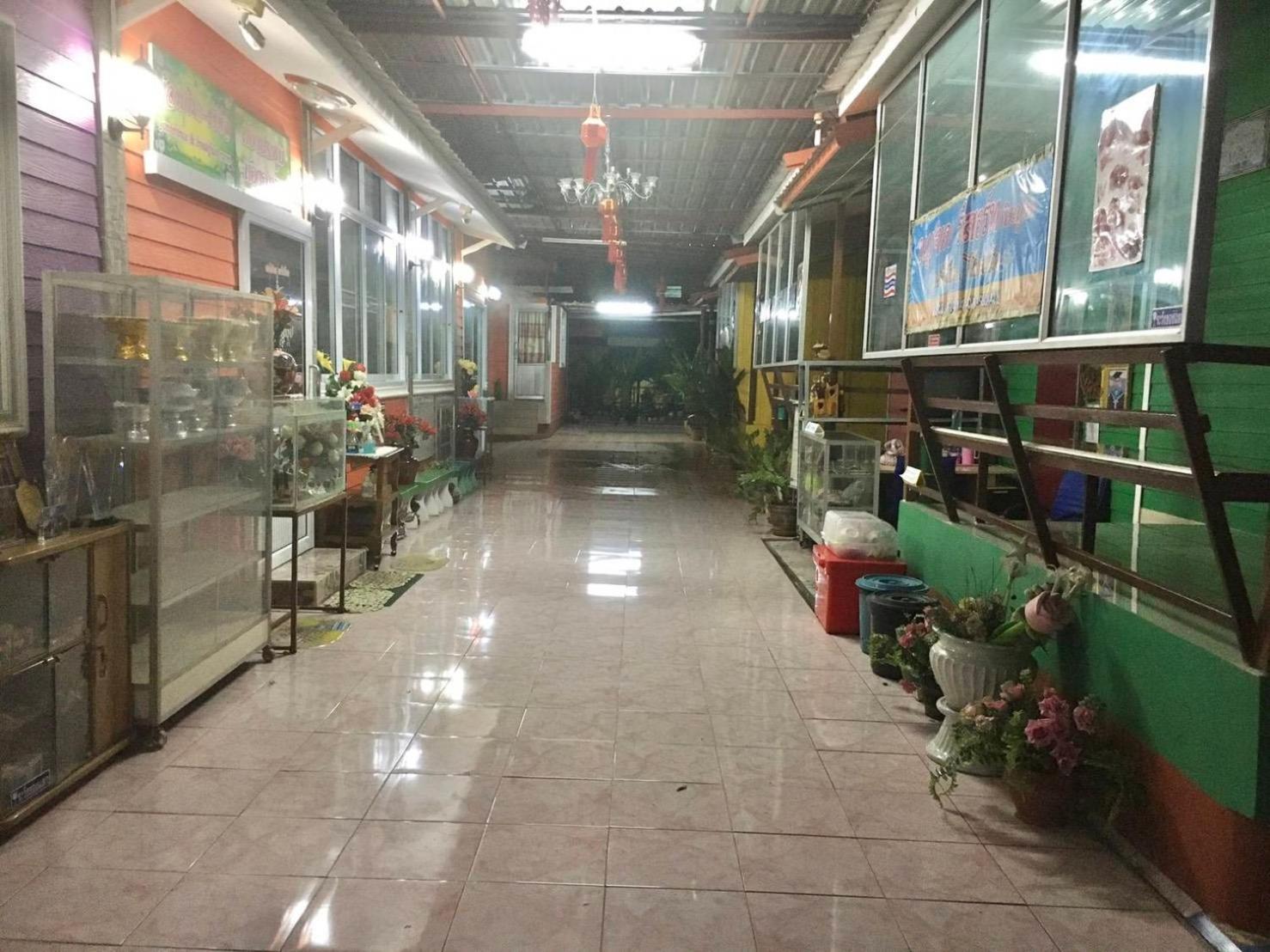 บุญจินดา รีสอร์ท Ban Bang Phayom Exterior foto